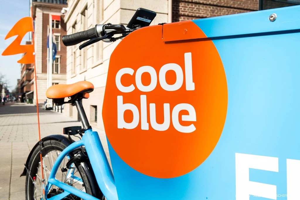 Coolblue wil meer winkels en meer zelf bezorgen