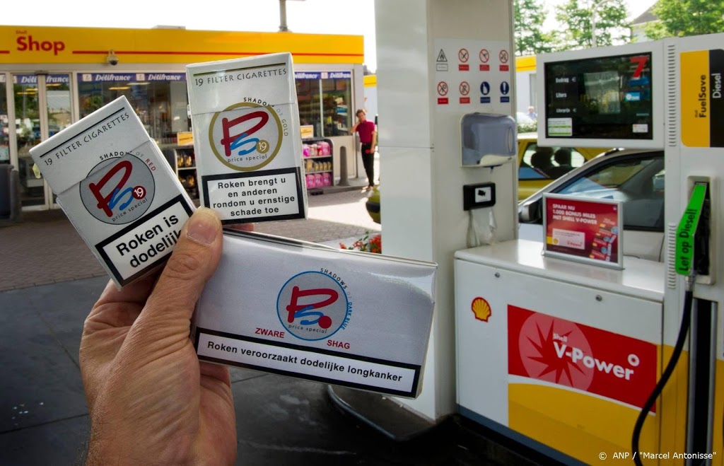Coalitiepartijen: sigaretten weg uit tankstations en supermarkten