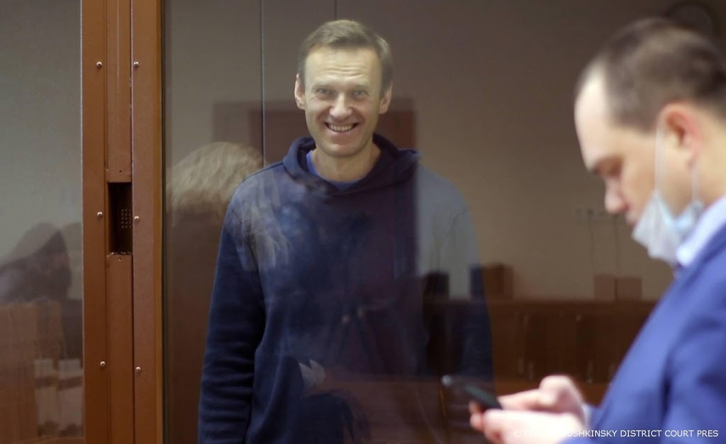 Russische oppositieleider Navalni weer voor de rechter