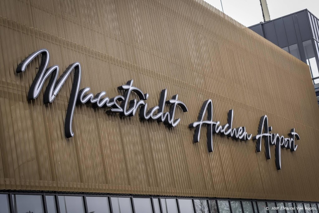 Vliegtuig verliest motoronderdelen bij Maastricht Aachen Airport