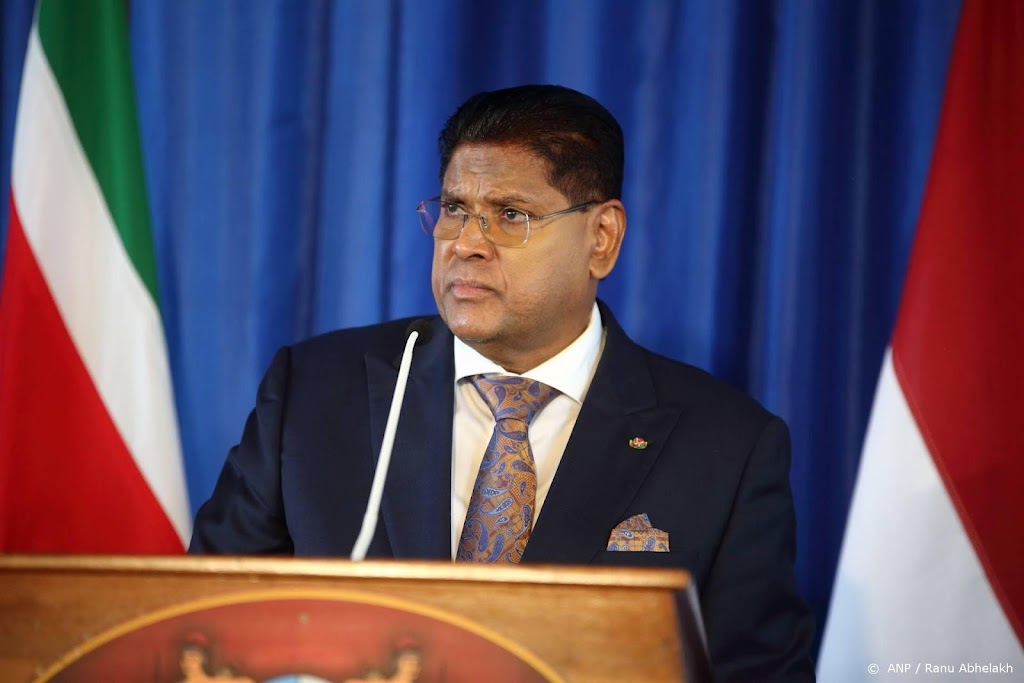 Parlementsvoorzitter Suriname aan president: stel orde op zaken