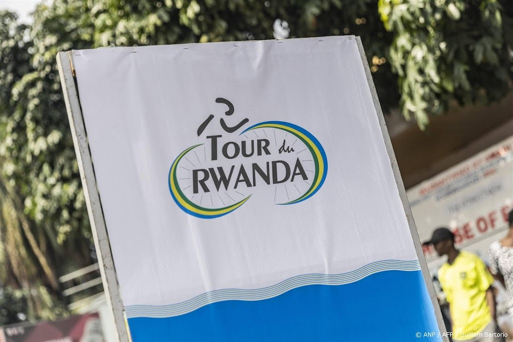 Wielrenner Reinderink pakt leiderstrui in Ronde van Rwanda