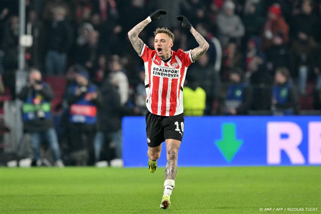 Aanvaller Lang vindt het een schande als PSV landstitel mist