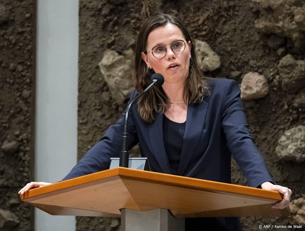 Bikker: gewone man en vrouw betalen rekening van kabinet