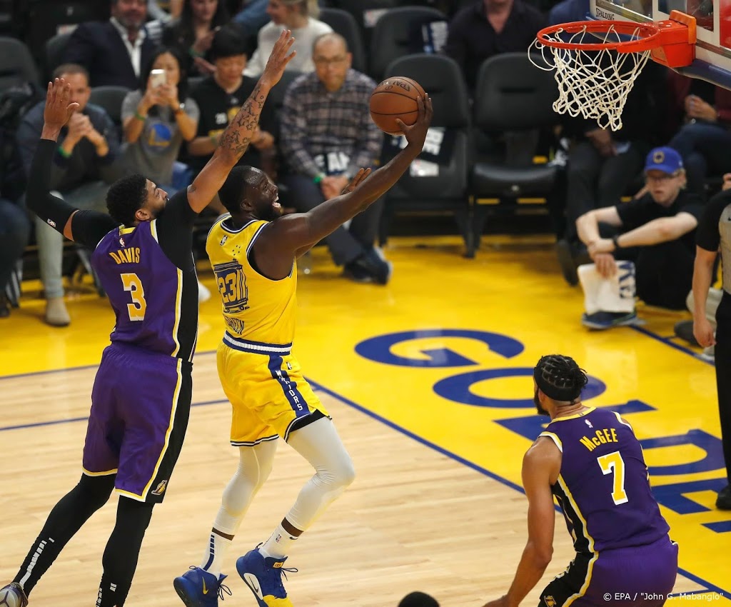 Twee spelers Los Angeles Lakers besmet met coronavirus