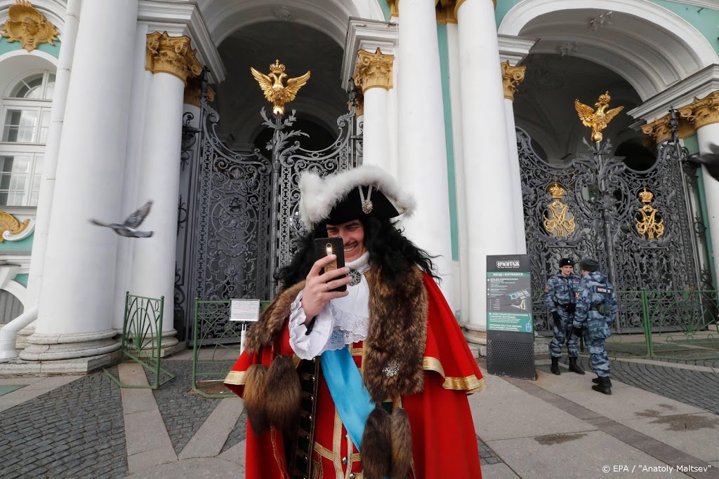 Rusland stelt tests voor 'eigen internet' uit om coronavirus