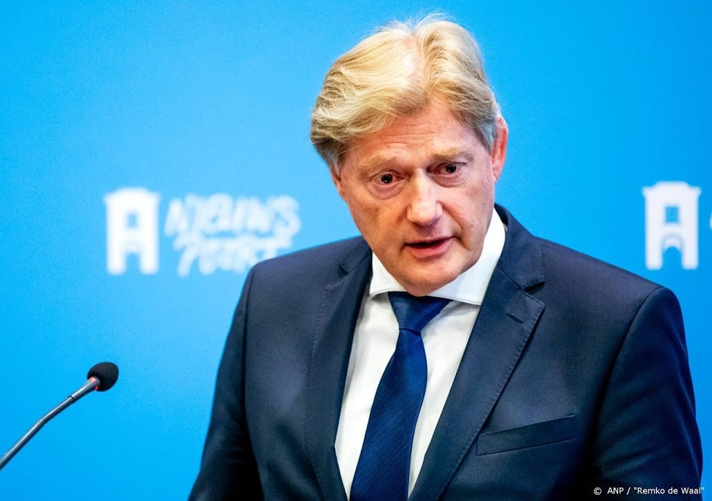 Martin van Rijn volgt tijdelijk Bruins op als minister