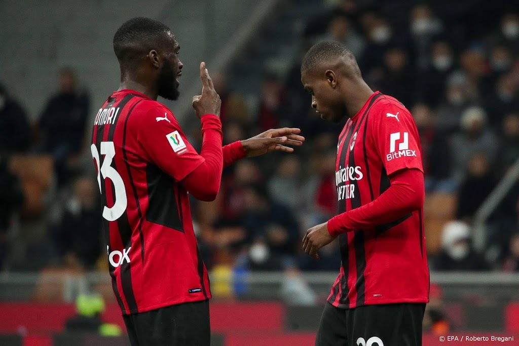 Voetballers Milan racistisch bejegend op speelronde tegen racisme