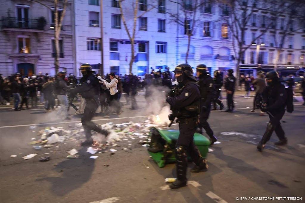 Overal in Frankrijk spontane demonstraties na aanblijven regering