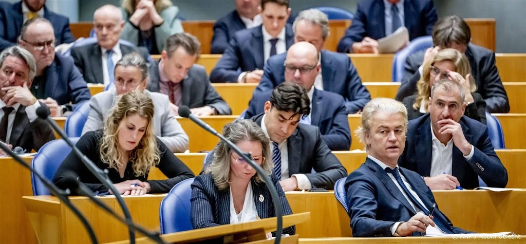 Kamer gaat in debat over prille plannen voor 'programkabinet'