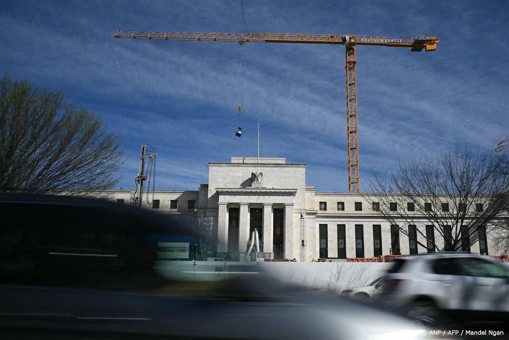 Beleidsmakers Fed houden rente gelijk, rekenen op verlaging 