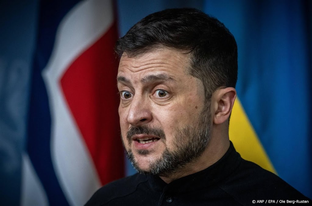 Zelensky naar Parijs voor verder overleg over einde oorlog