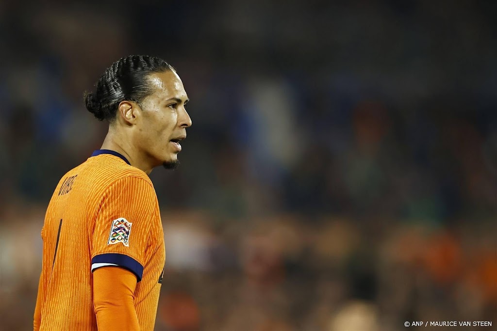 Van Dijk neemt Hato weinig kwalijk na gelijkspel van Oranje