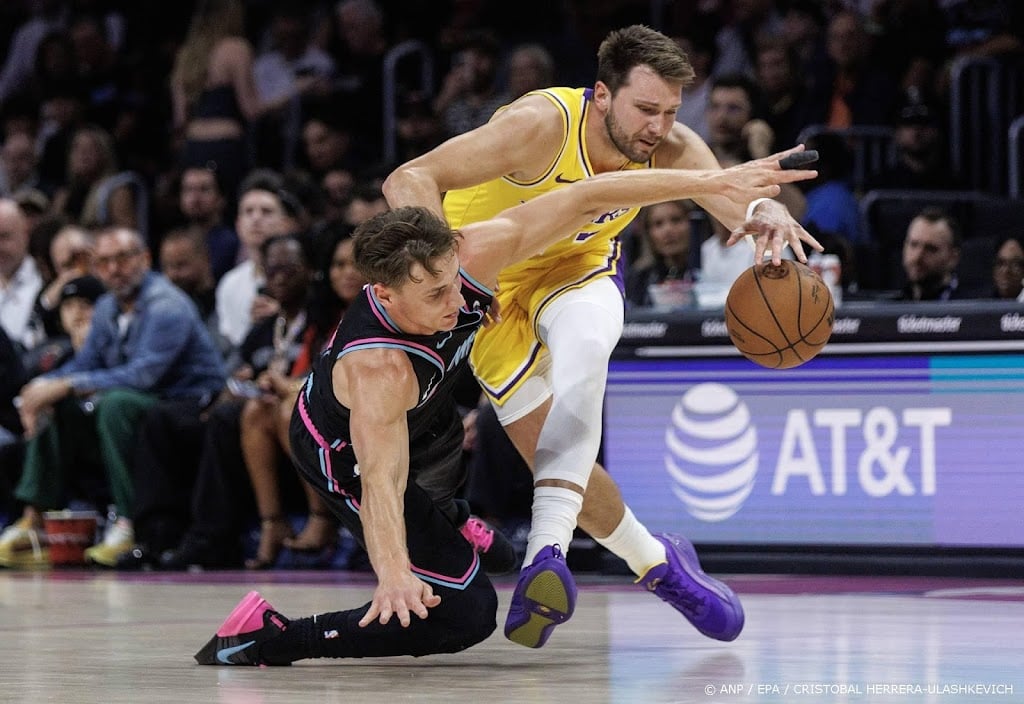 Sloveense basketballer Doncic blinkt uit met 60 punten bij Lakers