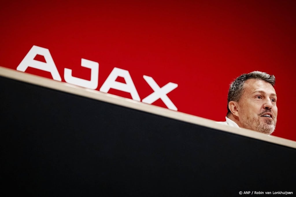 Ajax-coach García wil zijn elftal in De Kuip met moed zien spelen