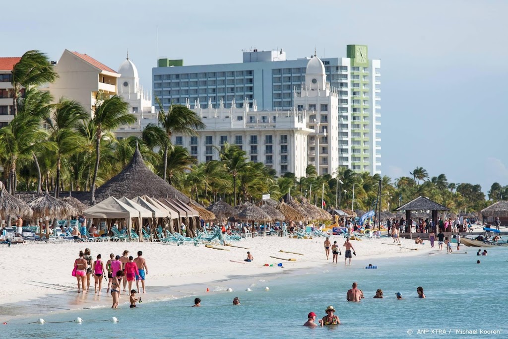 Aruba kan ambtenarensalarissen niet langer garanderen