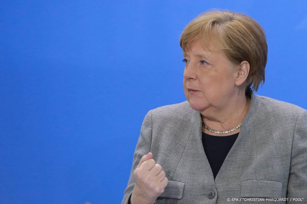 'Merkel: Duitsland moet economie niet te veel steunen'
