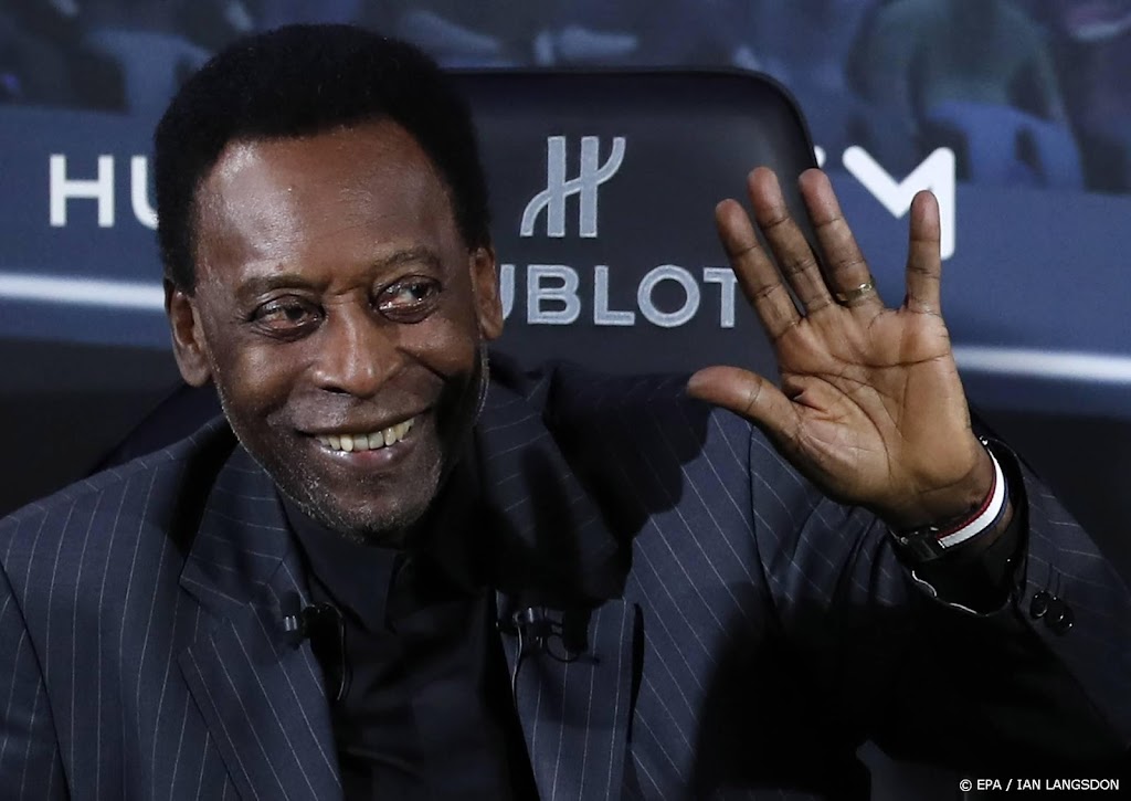 Voetbalgrootheid Pelé terug in ziekenhuis voor behandeling tumor