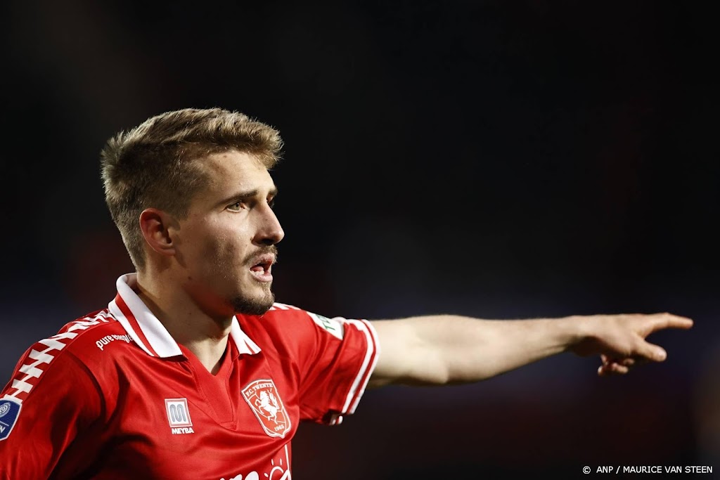 FC Twente neemt huurling Sadílek over van PSV