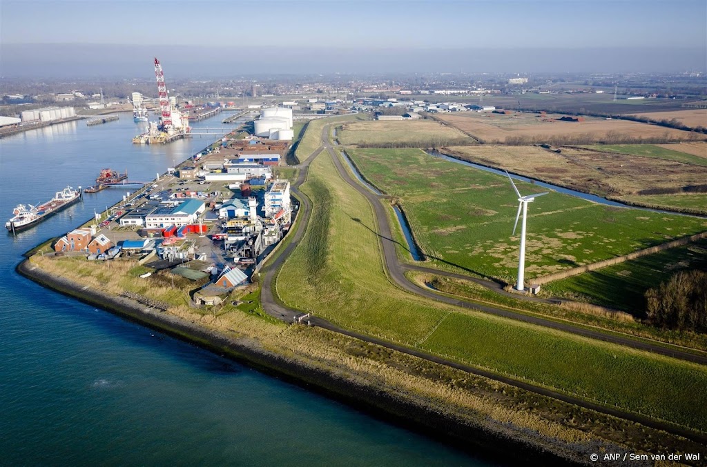 Zeeuws-Belgische havens: overslag voor het eerst in 2 jaar gedaald