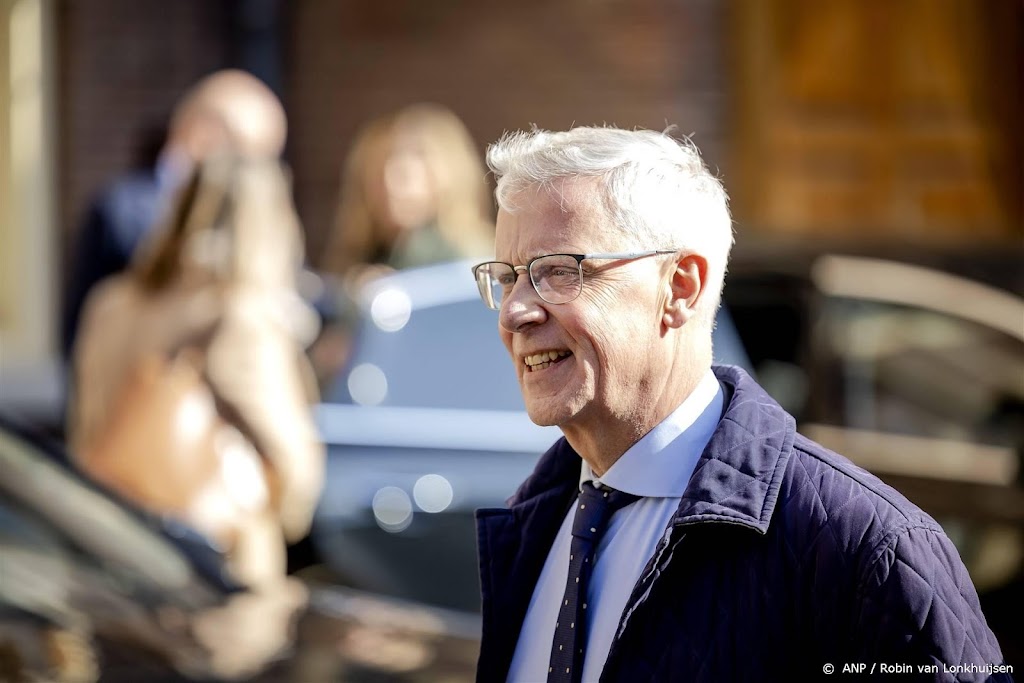 Van Rij wacht uitspraak hoogste rechter af over spaartaks