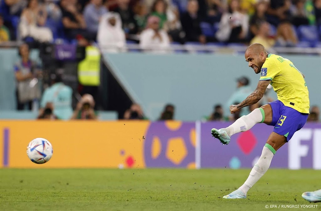 Advocaten voetballer Alves vragen opnieuw om vrijlating