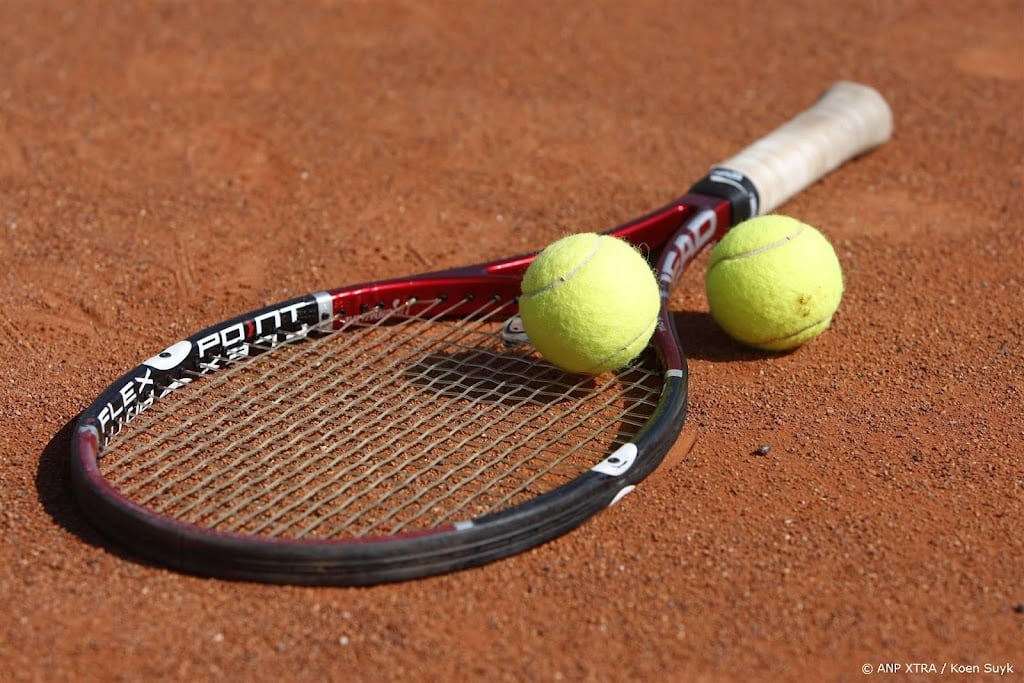 Dubbeltitels voor Nederlandse tennissers Arends en Verbeek