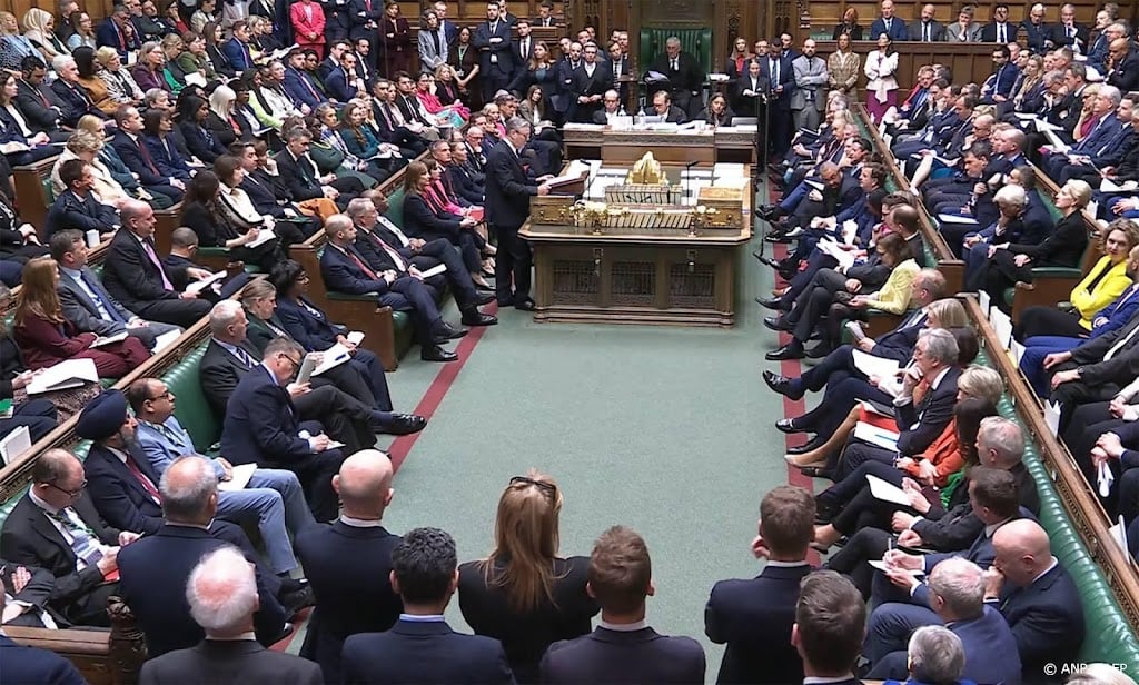 Starmer ontkent misleiden parlement na suggestie Downing Street