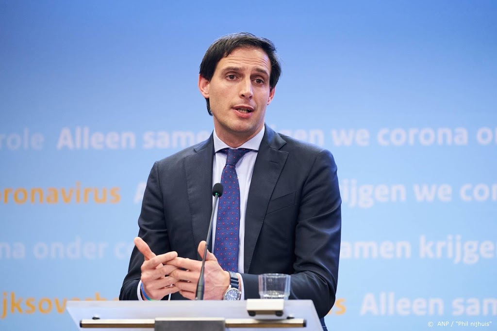Rekenkamer geeft Hoekstra standje: te veel uitgaven onrechtmatig