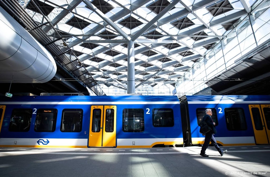 Nieuwe reis-app Pon en NS mag onder voorwaarden