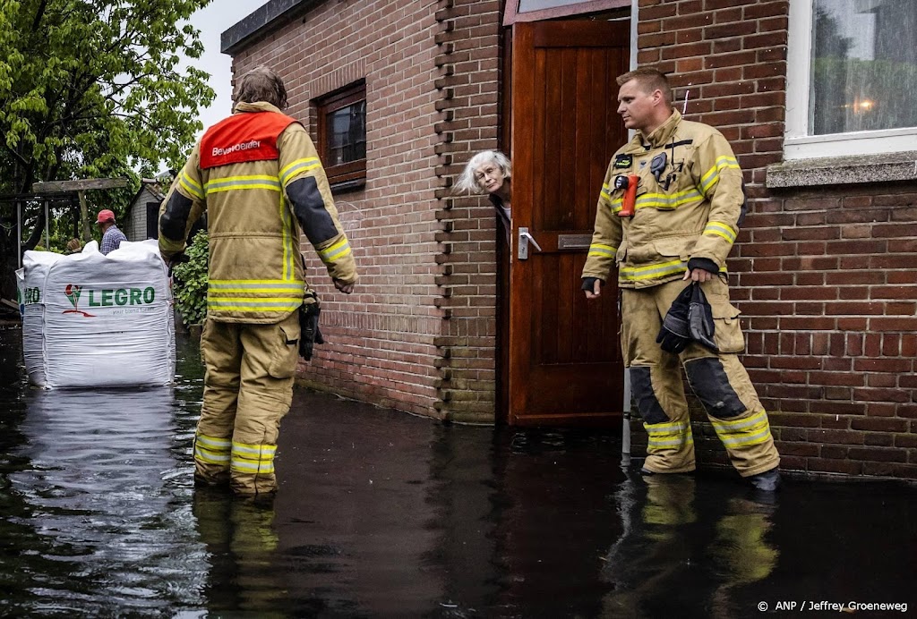 Ruim 300 schademeldingen na onweersbuien donderdag