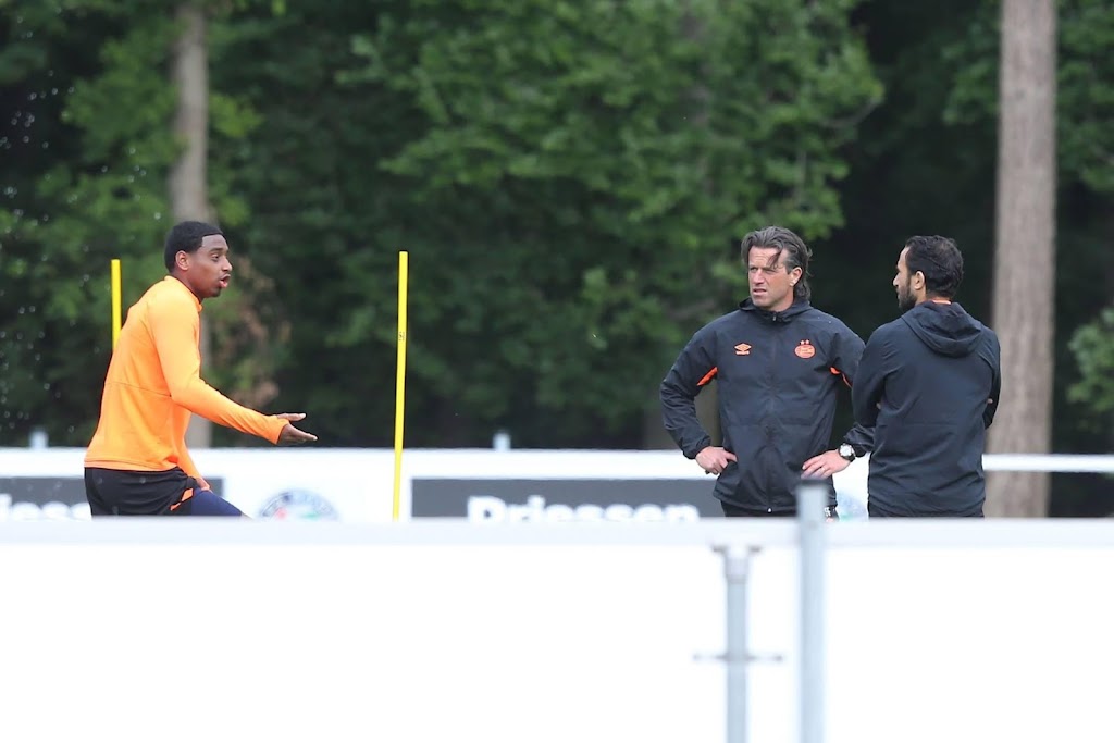 Ramzi volgt Van Nistelrooij op als coach Jong PSV