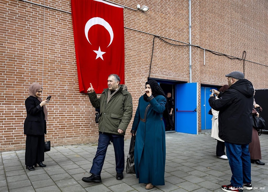 Turkse Nederlanders voor de tweede keer naar de stembus