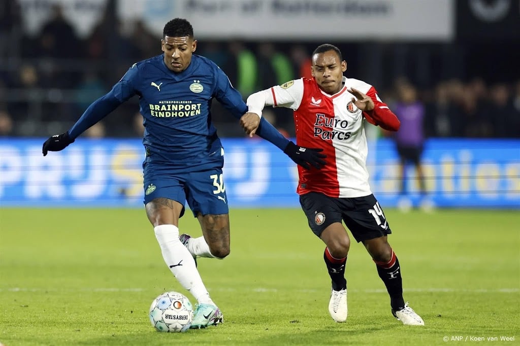 Van Aanholt heeft laatste wedstrijd voor PSV gespeeld