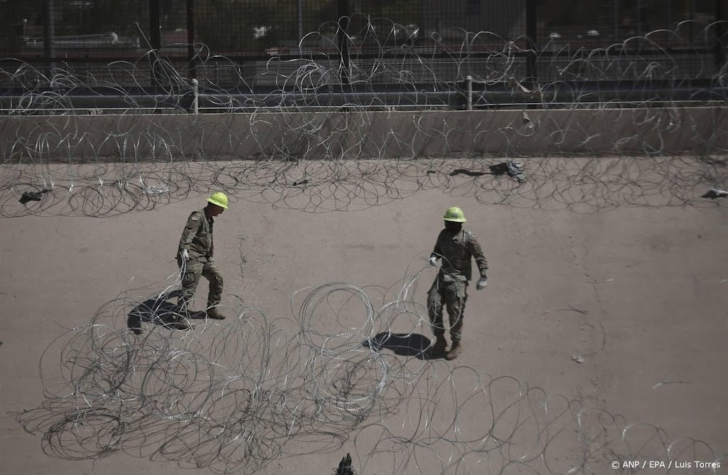 Eerste groep 'zelfgedeporteerde' migranten vertrokken uit VS