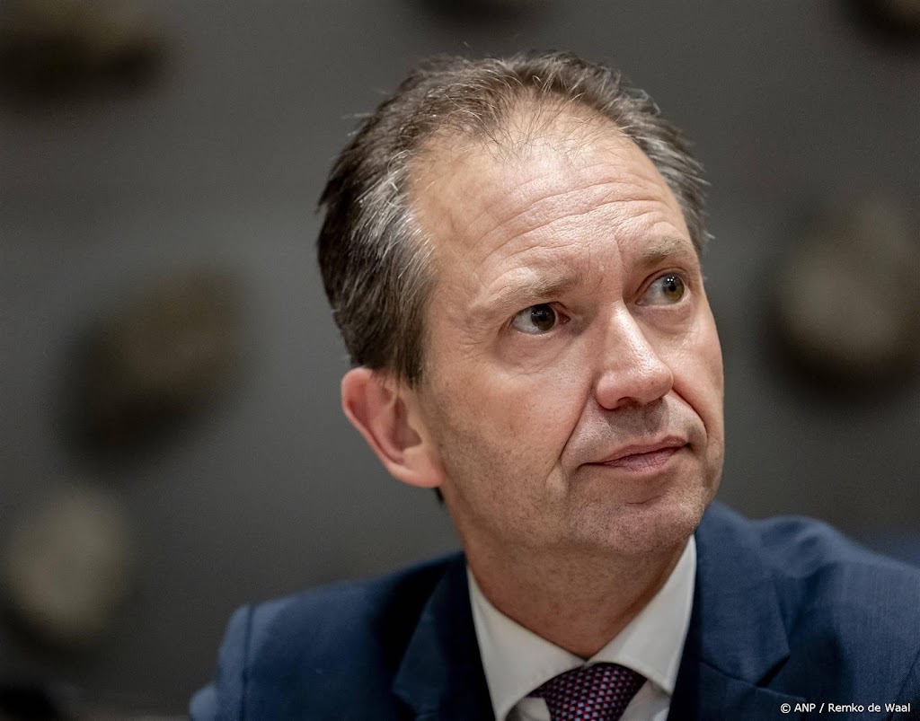 Minister Van Hijum blij met duidelijkheid over pensioenvoorstel
