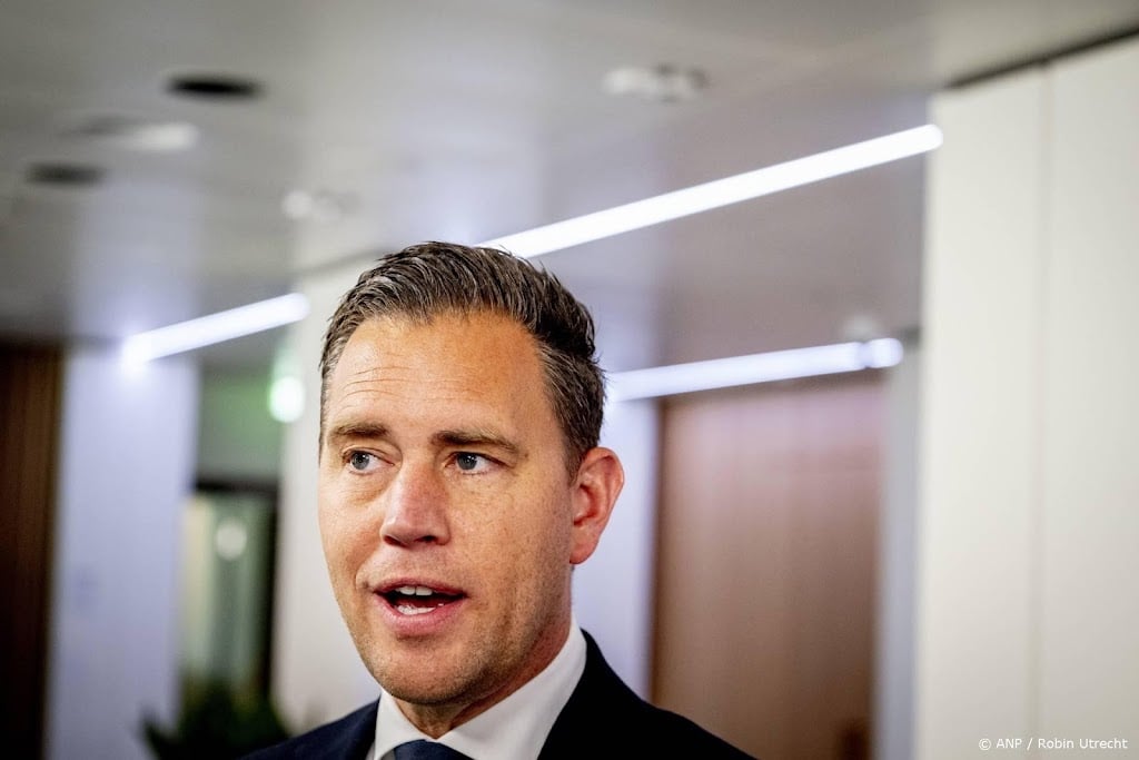 Heinen wil gesprek Defensie en Rekenkamer over aanbesteding