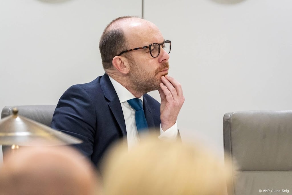 Van den Brink noemt situatie opvang Ter Apel 'teleurstellend'