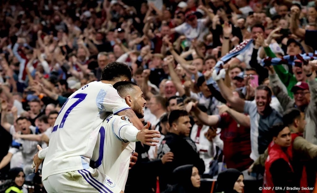 Aston Villa wint Europa League na ruime zege op SC Freiburg