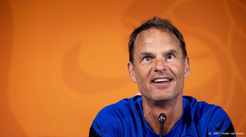 Bondscoach De Boer gaat Oranje op twee posities wijzigen