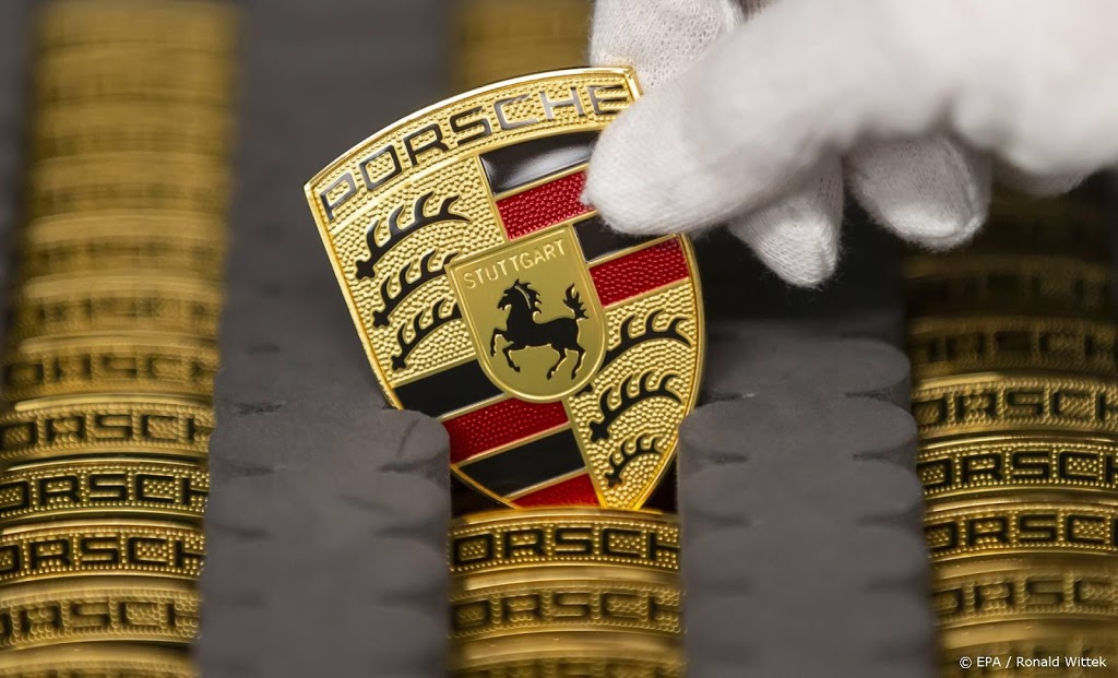 Porsche steekt tientallen miljoenen in fabrikant van accu's