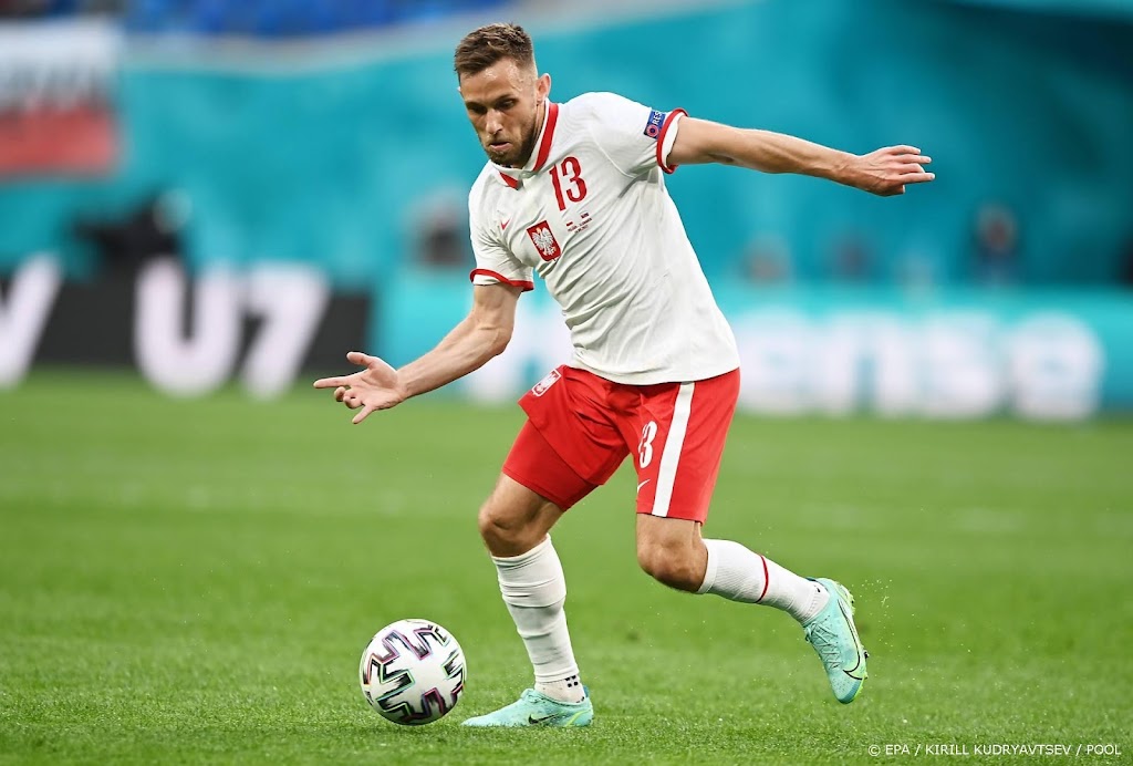 Polen schorst voetballer Rybus om contract bij Russische club