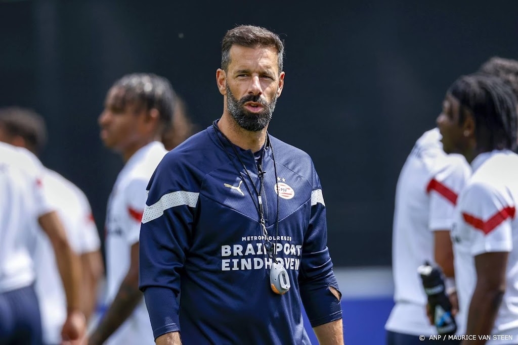 Brands gaf voor Van Nistelrooij doorslag om hoofdcoach te worden