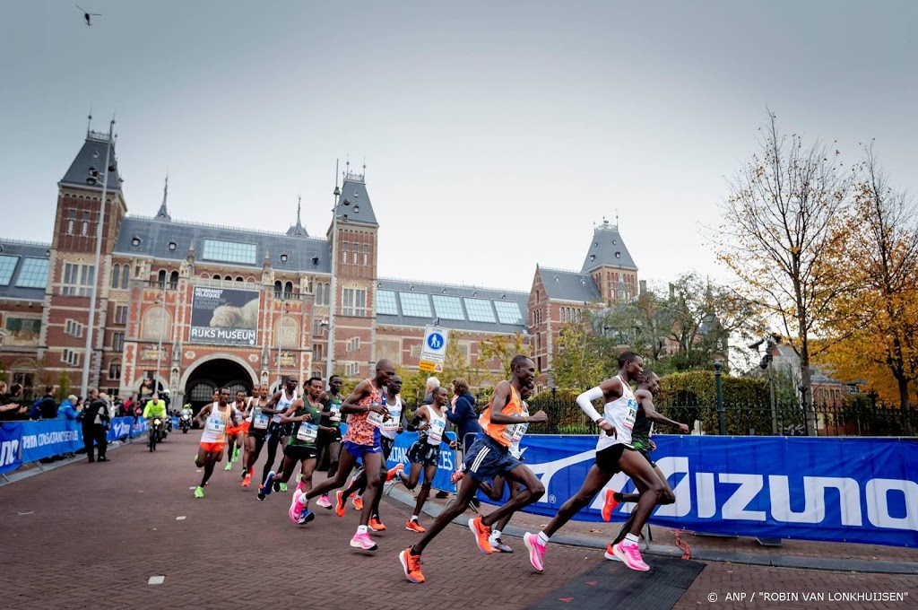 Marathon van Amsterdam weet nog van geen wijken