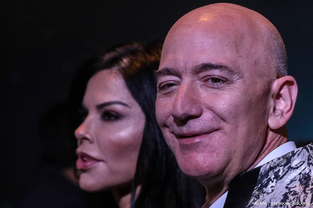 Nederlander van 18 gaat met rijkste mens Bezos mee de ruimte in
