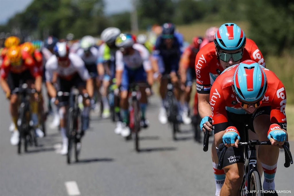 Eenkhoorn grijpt net naast ritzege in Tour de France