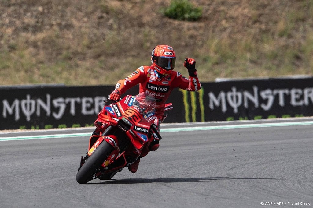 Motorcoureur Marc Márquez boekt vijfde zege op rij in MotoGP