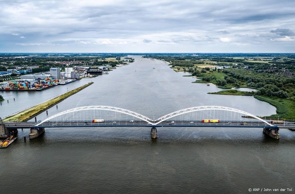 Transportbranche onderzoekt juridische stappen na afsluiting brug