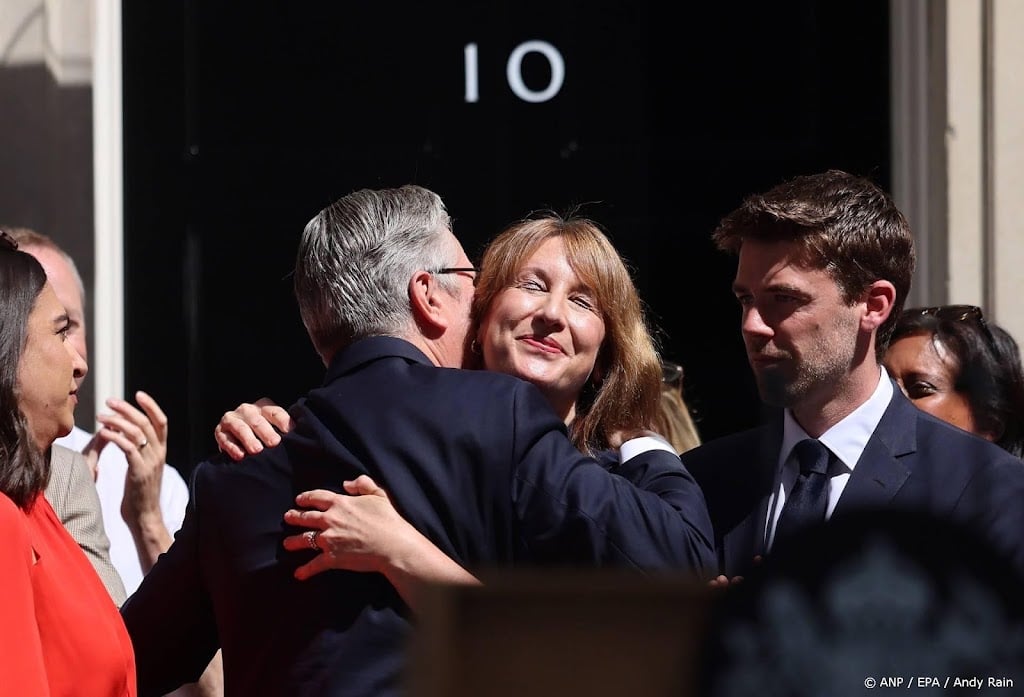Britse ministers verlaten kabinet onder premier Burnham