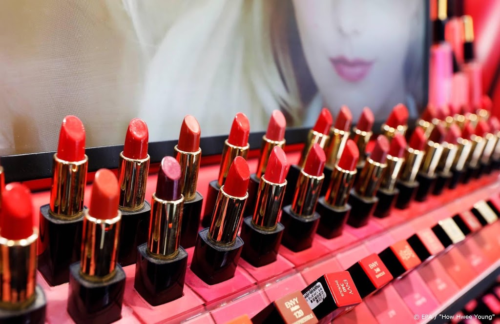 Estée Lauder verliest omzet wegens door corona gesloten winkels